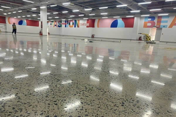 Tiêu Chuẩn 4: Khả Năng Duy Trì Độ Bóng Lâu Dài