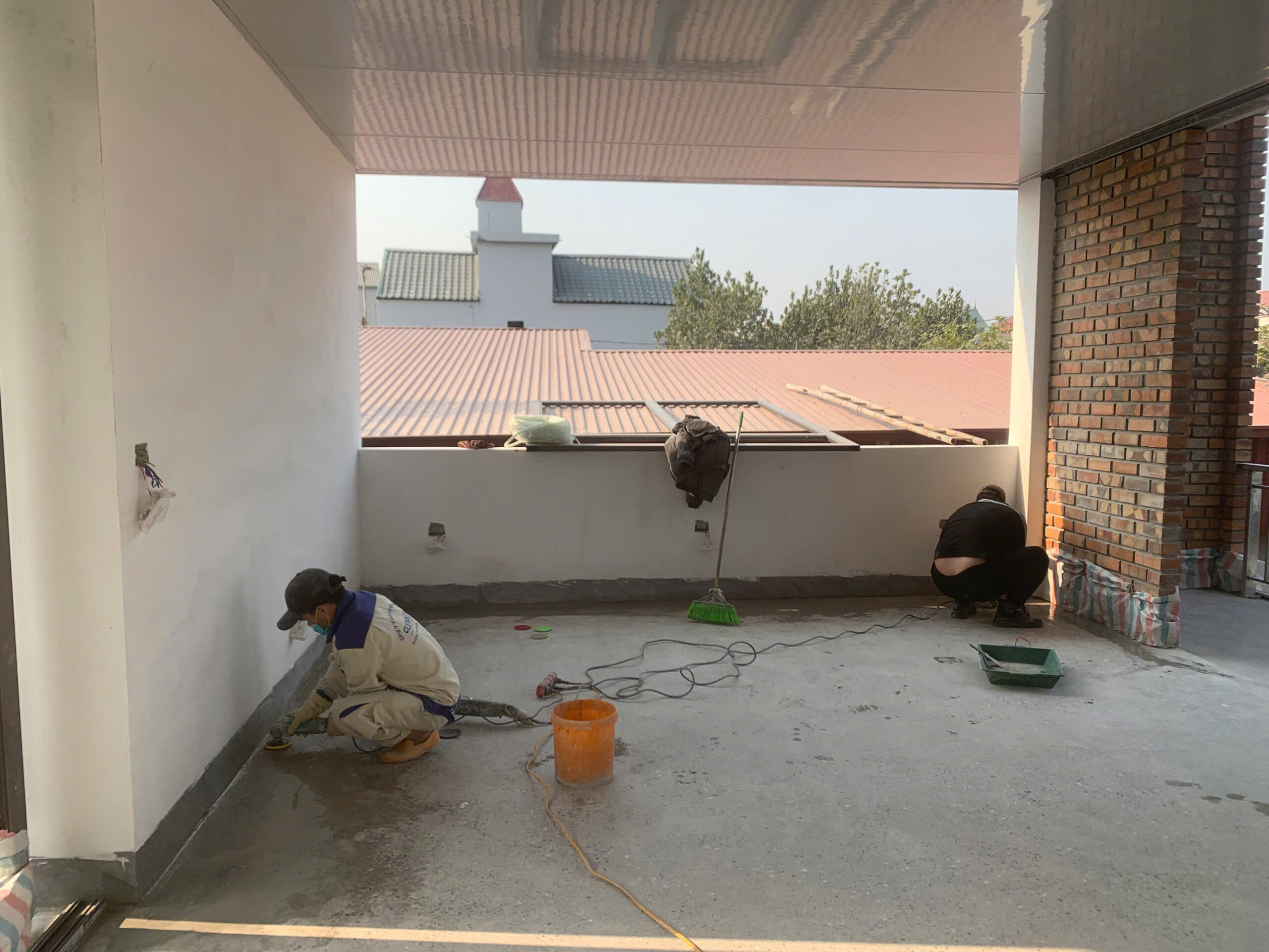 Sàn Bê Tông Mài Hiệu Quả: Lợi Ích và Quy Trình