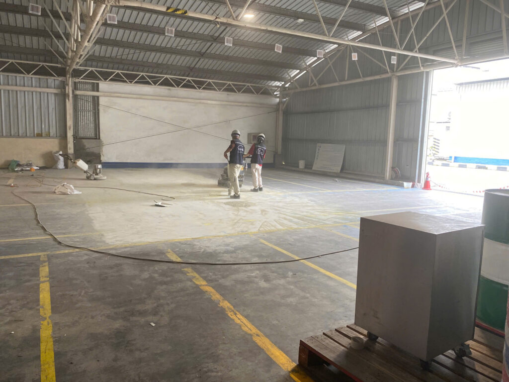 Tái Sinh Sàn Cũ Với Công Nghệ Đánh Bóng Sàn Bê Tông Chuyên Nghiệp