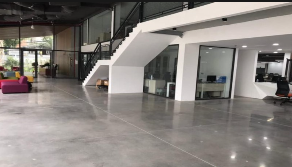Khám Phá Vẻ Đẹp Của Sàn Bê Tông Mài Trong Nhà Ở Hiện Đại